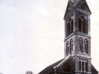 Katholische Kirche – Minderheit in Wildeshausen - St. Petri-Kirche aus dem Jahr 1824 mit dem neuen Kirchturm (fertiggestellt 1902).