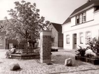 „Swinemarkt“ - Der Brunnen in der Oberen Burgstraße 1990