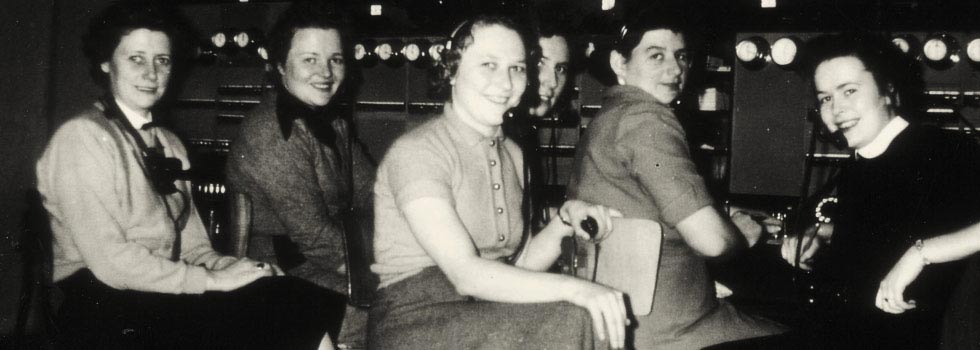 “Die Fräulein vom Amt”: Mitarbeiterinnen des Fernmeldeamtes Wildeshausen um 1955.